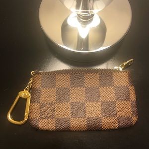 LV key pouch- Damier Ebene material